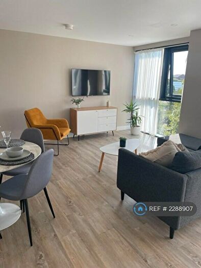 2 Bedroom Flat To Rent In The Glass House, Hull, HU1