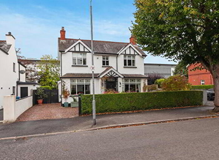 4 Bedroom Detached House For Sale In Ravenhill Park Gardens, Belfast, BT6