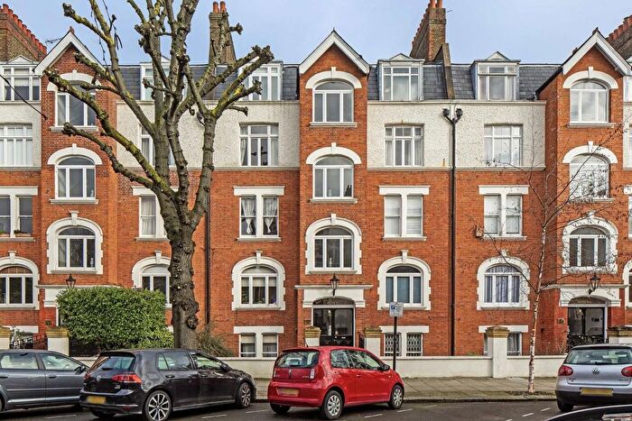 2 Bedroom Flat To Rent In Widley Road, London, W9