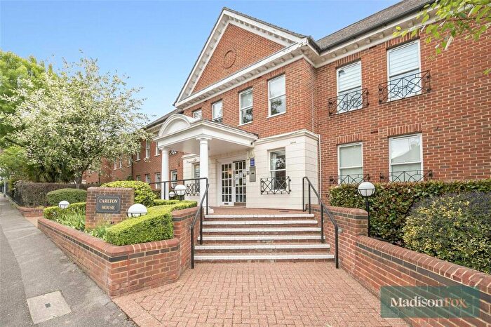 2 Bedroom Apartment For Sale In Algers Road, Loughton, Essex, IG10