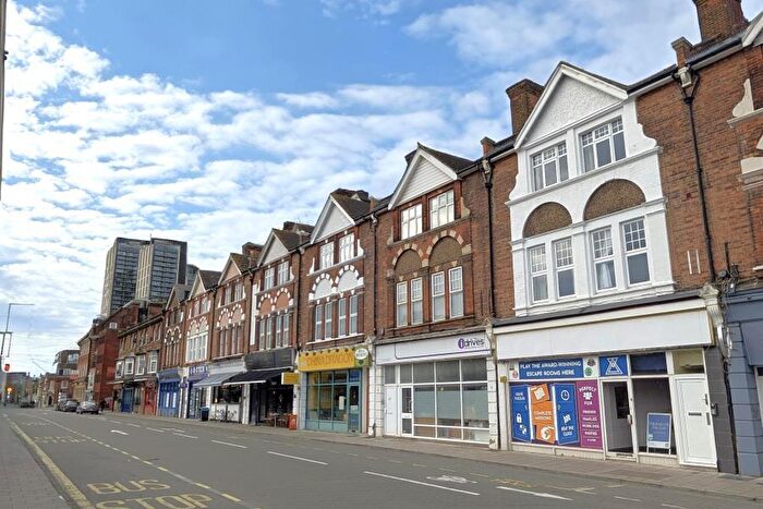 1 Bedroom Apartment To Rent In Woking, Surrey, GU21