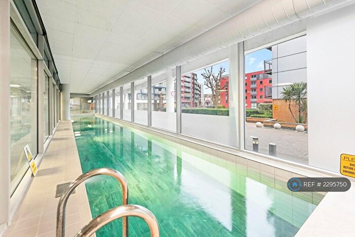 2 Bedroom Flat To Rent In Deals Gateway, London, SE13