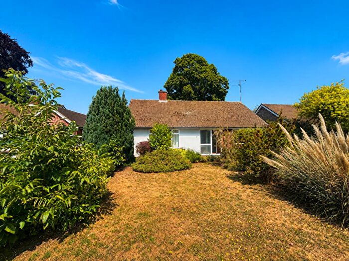 2 Bedroom Detached Bungalow For Sale In Wyndham Way, Newmarket, CB8