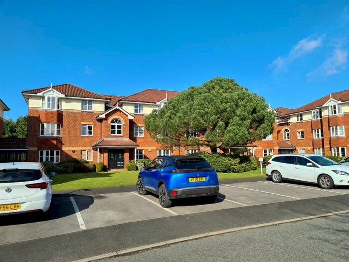 2 Bedroom Apartment To Rent In Summerfield Village Court, Wilmslow, SK9