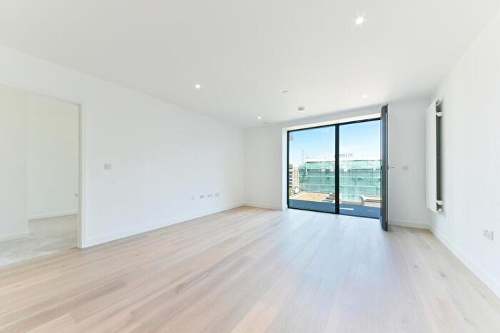 1 Bedroom Apartment To Rent In Fairwater House, Royal Wharf, London, E16