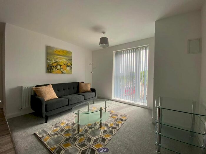 2 Bedroom Flat To Rent In Belgrave Middleway, Birmingham, B5