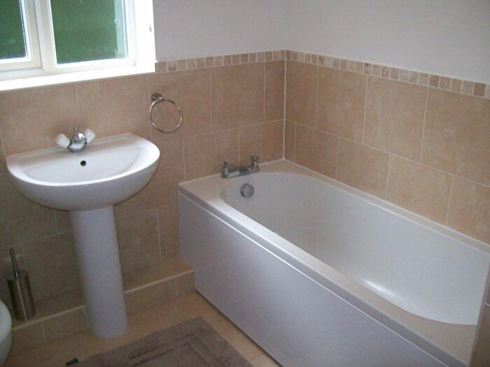 1 Bedroom Flat To Rent In Marian Drive, Great Boughton, Chester, CH3