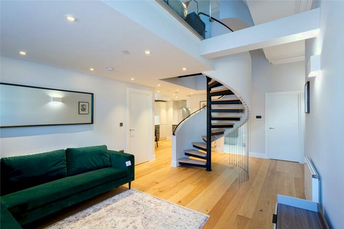 2 Bedroom Flat To Rent In Waldorf House, Cooper Street, Manchester, M2