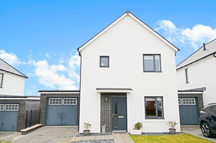 4 Bedroom Detached House For Sale In Gwartha Close, St. Austell, PL25