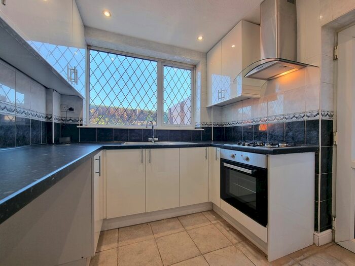 3 Bedroom Semi-Detached House To Rent In Kent Drive, Oadby, Leicester, LE2