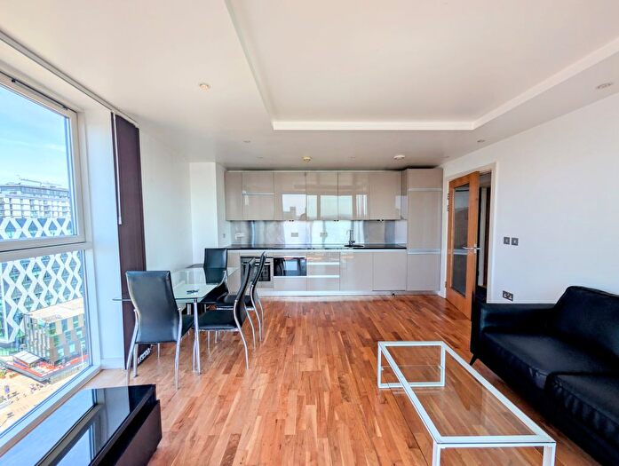 2 Bedroom Flat To Rent In The Quays, Salford, M50