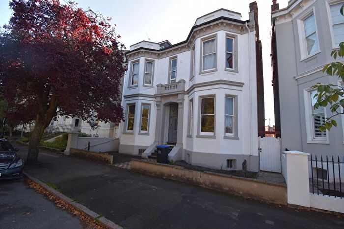 5 Bedroom Flat To Rent In , Leam Terrace, Leamington Spa, CV31
