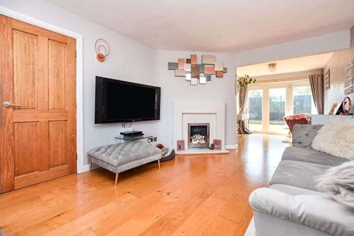 4 Bedroom Detached House For Sale In Casewick Lane, Stamford, PE9