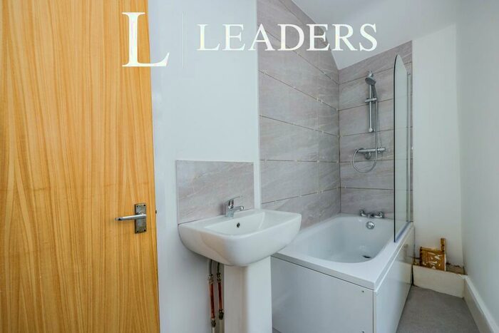 2 Bedroom Flat To Rent In Clarendon Road, Southsea, PO4