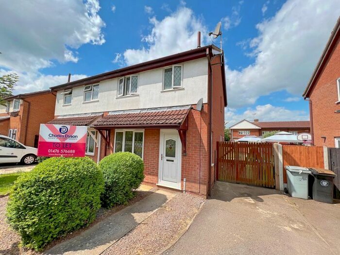 3 Bedroom Semi-Detached House To Rent In Trent Road, Grantham, NG31