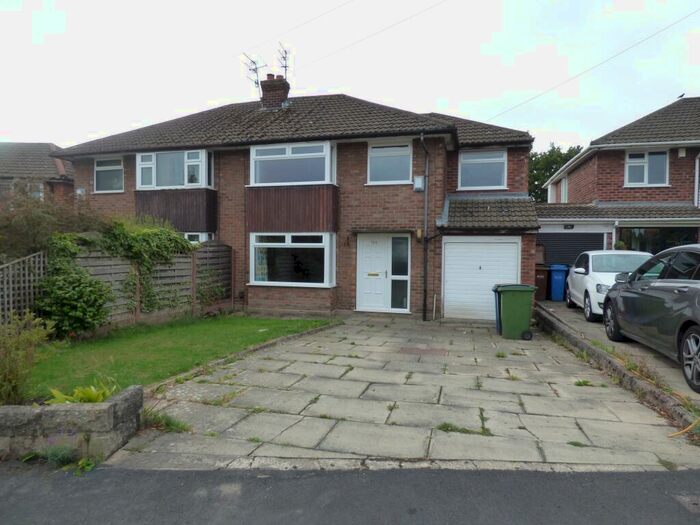 5 Bedroom Semi-Detached House To Rent In Meadway, Bramhall, SK7