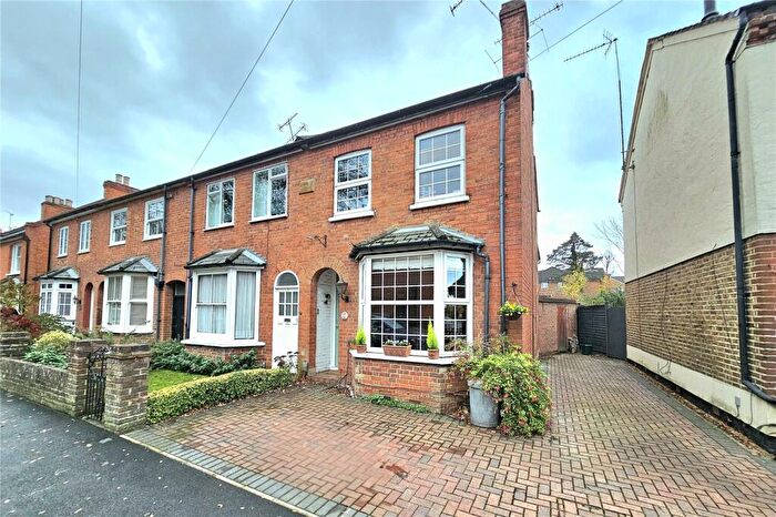 3 Bedroom End Of Terrace House For Sale In Portesbery Road, Camberley, Surrey, GU15