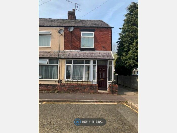 2 Bedroom End Of Terrace House To Rent In Hyde Grove, Sale, M33