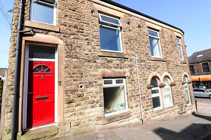 2 Bedroom Apartment For Sale In Station Road, Hadfield, SK13