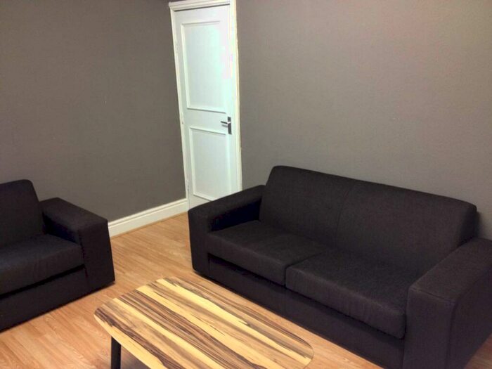 4 Bedroom Terraced House To Rent In Rippingham Road, Withington, M20