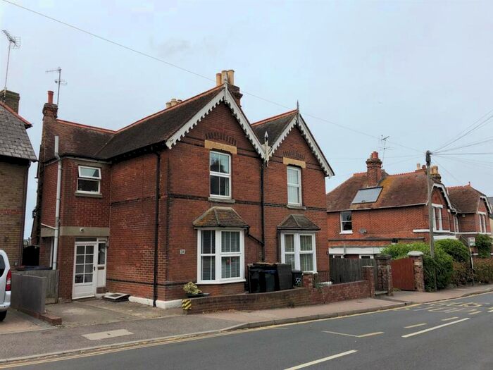 3 Bedroom Semi-Detached House To Rent In Nunnery Fields, Canterbury, CT1
