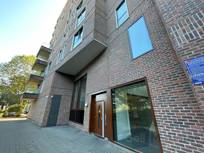 2 Bedroom Flat For Sale In Agnes George Walk, London, E16