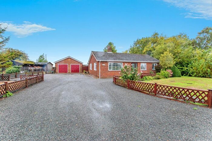 3 Bedroom Detached Bungalow For Sale In Tydd Low Road, Long Sutton, Spalding, PE12