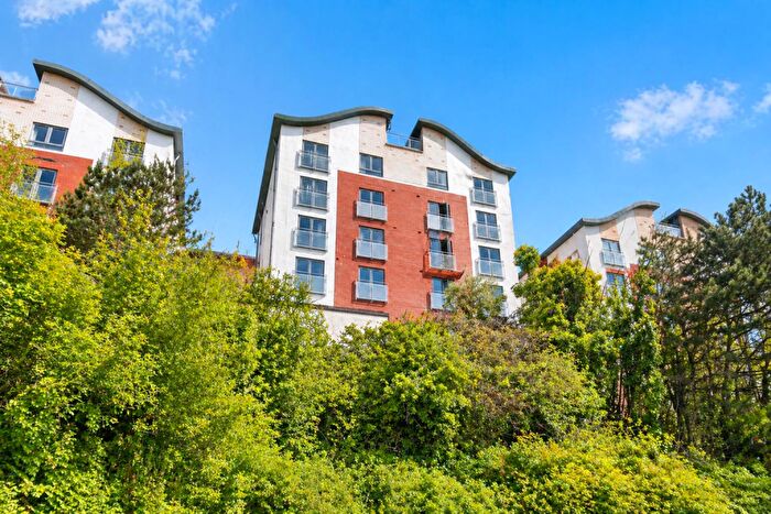 2 Bedroom Apartment For Sale In Ouseburn Wharf, Newcastle Upon Tyne, NE6