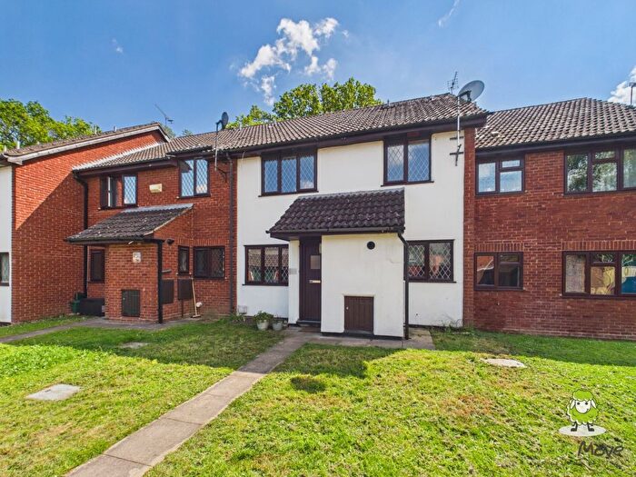 2 Bedroom Terraced House For Sale In Mongers Piece, Chineham, Basingstoke, Hampshire, RG24