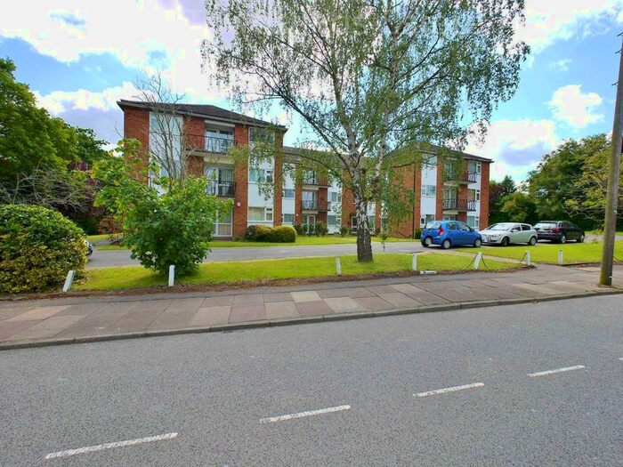 2 Bedroom Flat To Rent In Sandy Lodge Court, Sandy Lodge Way, Northwood, HA6