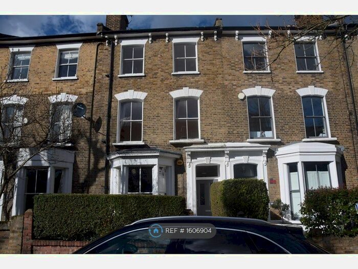 3 Bedroom Maisonette To Rent In Groombridge Road, London, E9