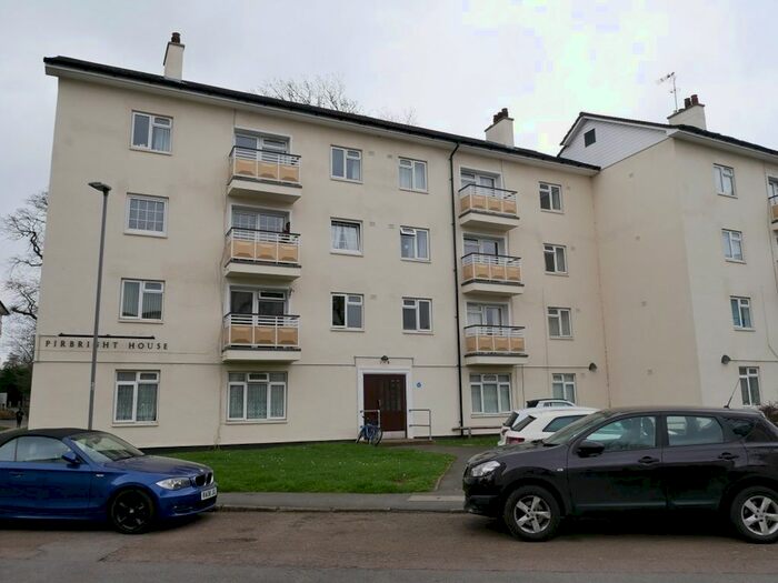 4 Bedroom Flat To Rent In Pirbright House, Kingsnympton, Kingston, KT2