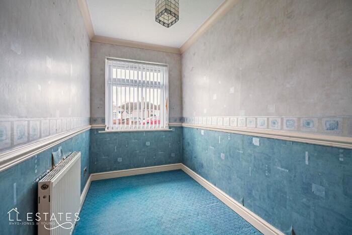 3 Bedroom Detached Bungalow For Sale In Rosedale Gardens, Rhyl, LL18
