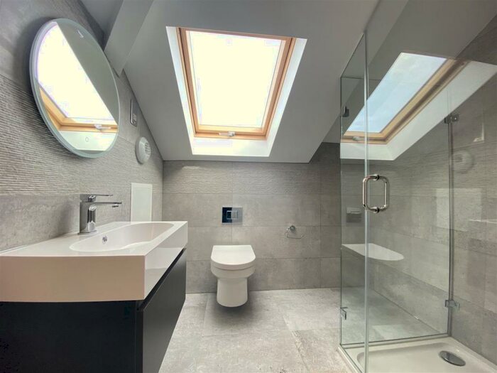 1 Bedroom Flat To Rent In Flat, Tynemouth House, N15