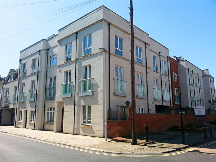 2 Bedroom Apartment To Rent In Crescent Road, Regency Apartments, BN11