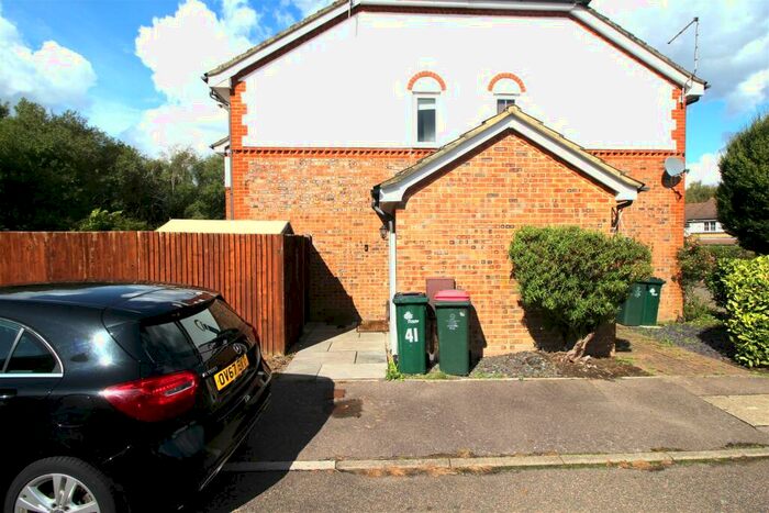 1 Bedroom House To Rent In Goddard Close, Maidenbower, Crawley, RH10