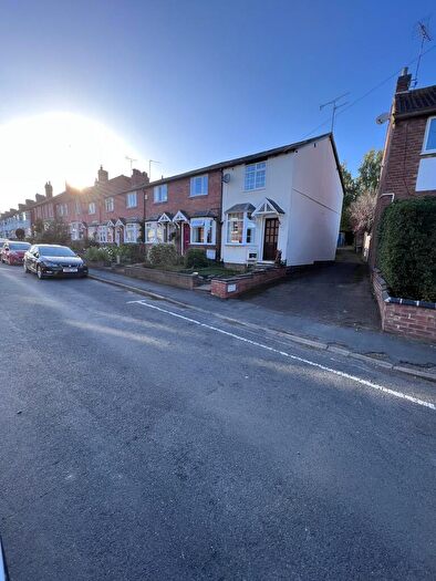 2 Bedroom End Of Terrace House To Rent In Warwick Students-Book Now For, CV8
