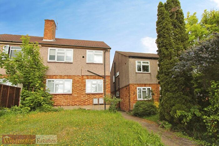 2 Bedroom Maisonette To Rent In Westmount Road, Eltham, SE9