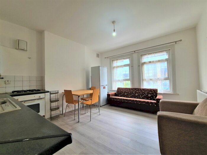 1 Bedroom Flat To Rent In West Street, Reading, RG1