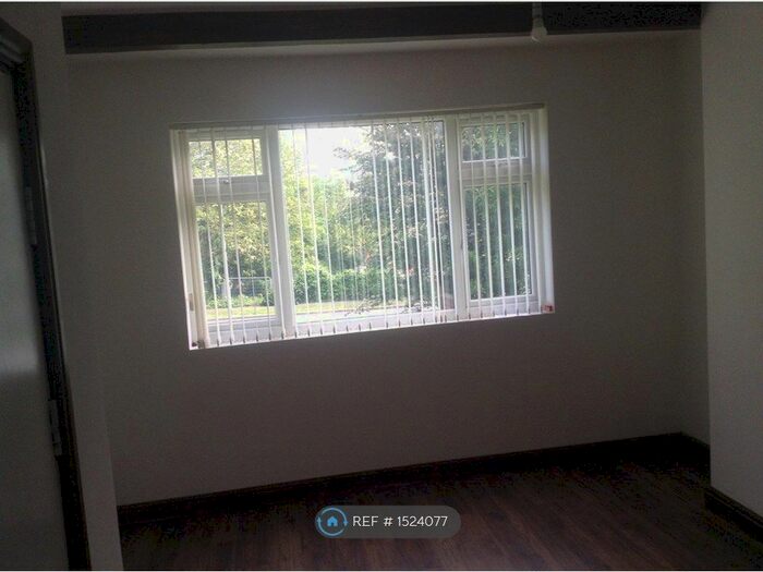 3 Bedroom Semi-Detached House To Rent In Birmingham New Road, Wolverhampton, WV4