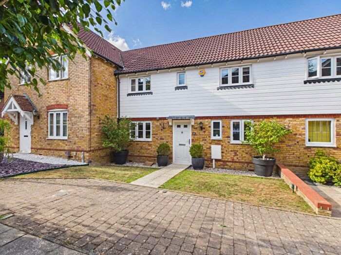 3 Bedroom Terraced House For Sale In Greyhound Chase, Ashford, TN23