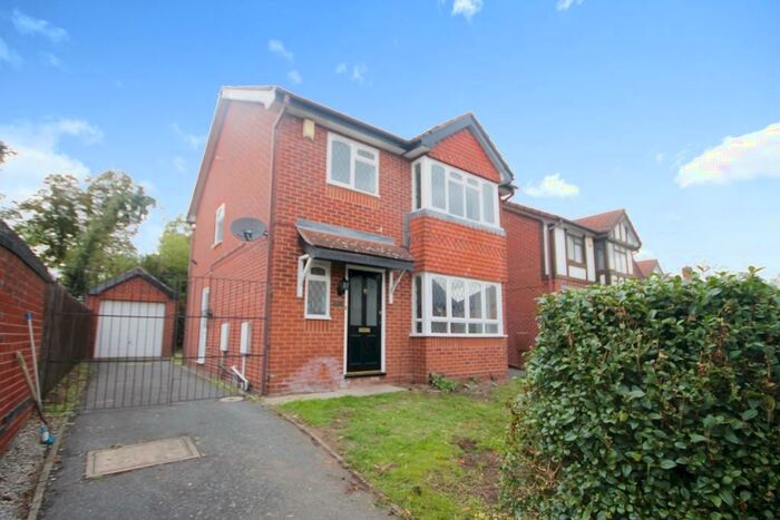 3 Bedroom Detached House To Rent In Neville Road, Leicester, LE3