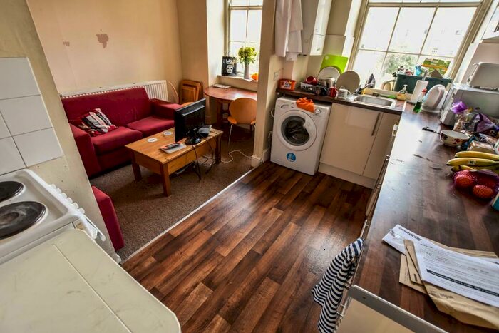 4 Bedroom Terraced House To Rent In Richmond Terrace, Clifton, Bristol, BS8