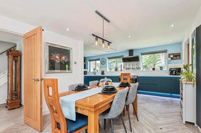 5 Bedroom Detached House For Sale In Bradfield Close, Woodland Glade, Bradley, Huddersfield, West Yorkshire, HD2