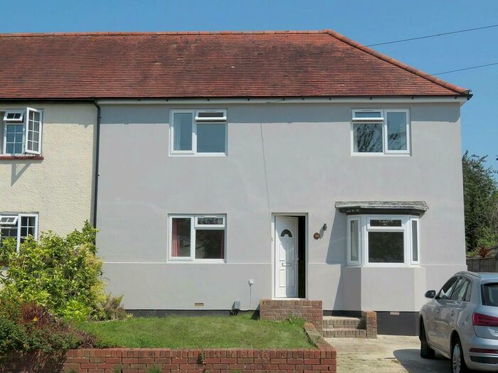 5 Bedroom Semi-Detached House To Rent In Canterbury Road, Guildford, GU2
