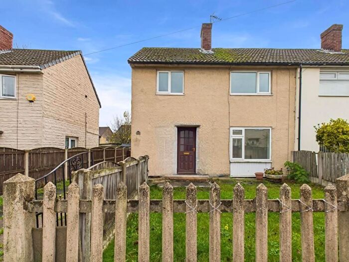 3 Bedroom Semi Detached House For Sale In Camden Road, Castleford, WF10