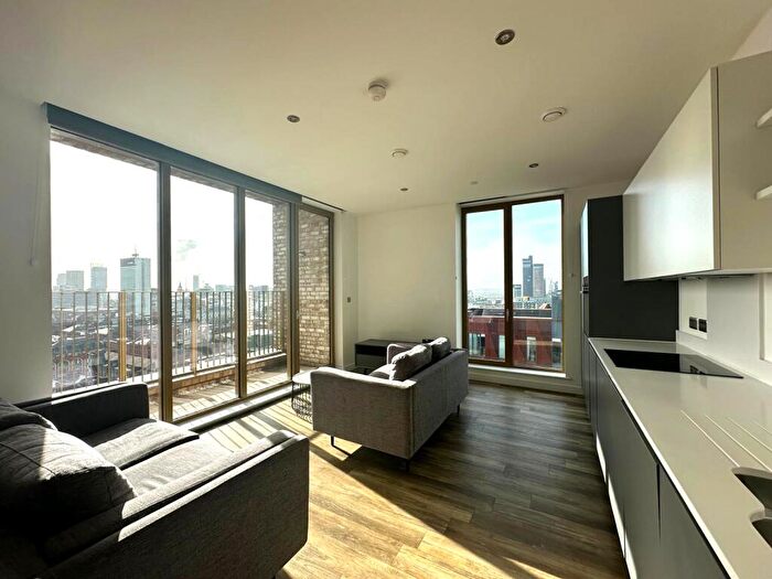 2 Bedroom Apartment To Rent In The Astley Manchester, M1