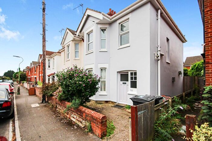 4 Bedroom Property To Rent In Cyril Road, Bournemouth, BH8
