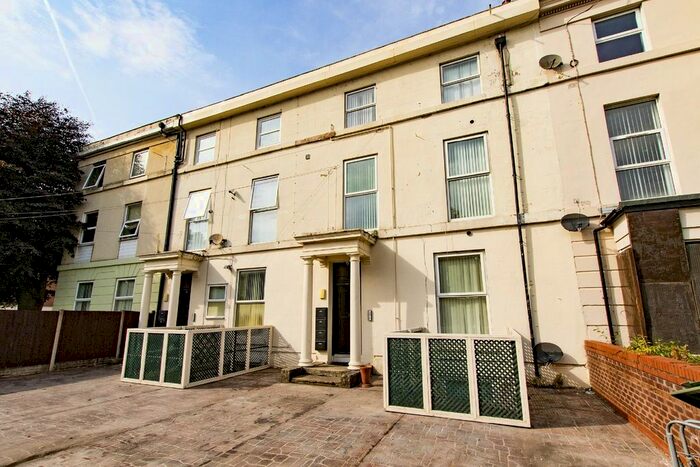 2 Bedroom Maisonette To Rent In Rock Lane West, Rock Ferry, CH42