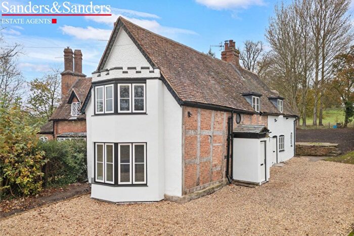 4 Bedroom Cottage To Rent In Arrow, Alcester, B49